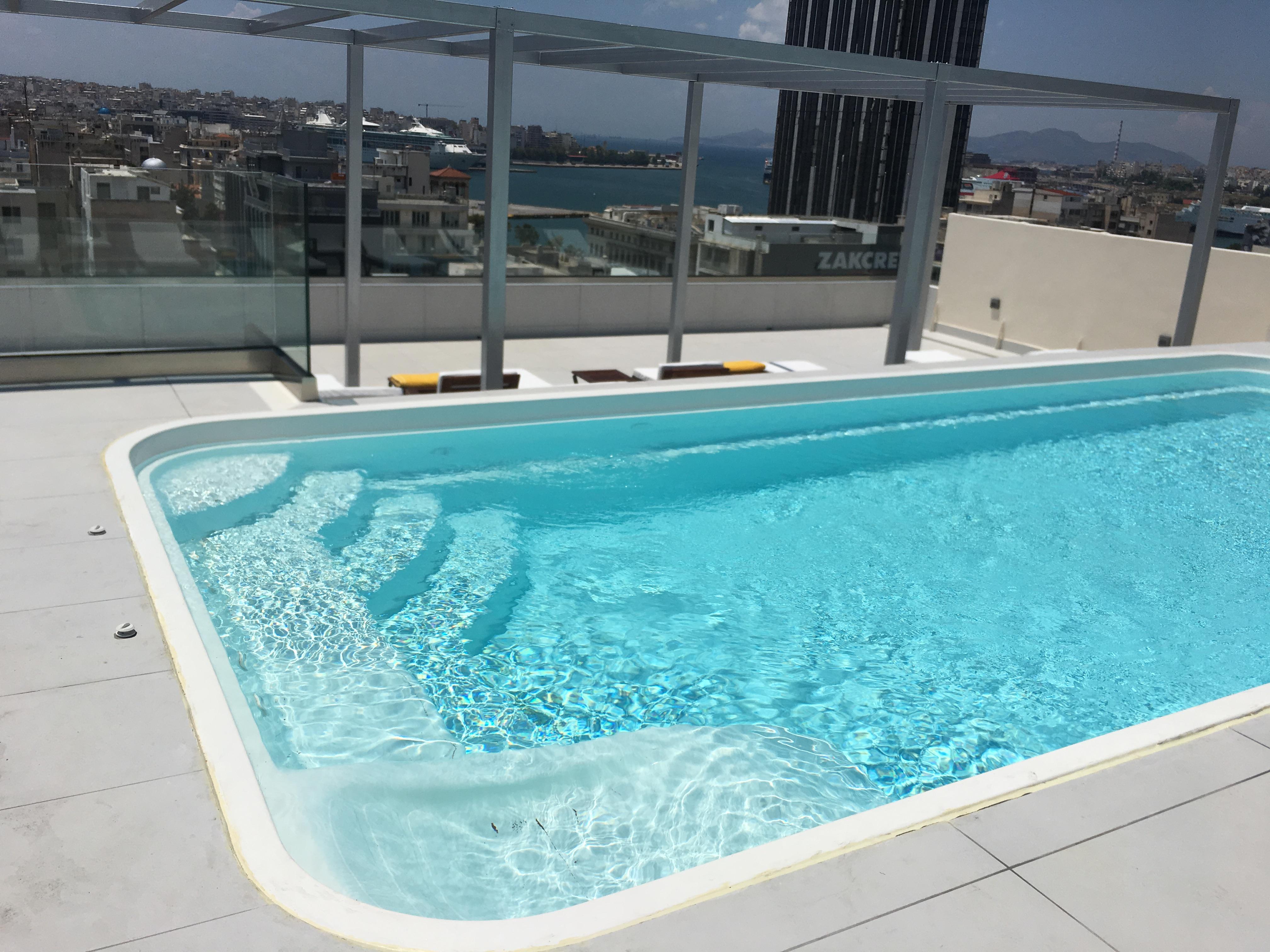 Piraeus Theoxenia Hotel Kültér fotó Rooftop pool