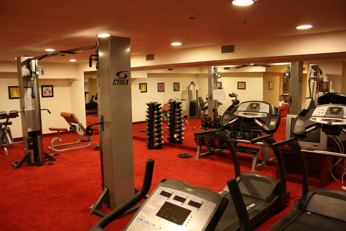 Piraeus Theoxenia Hotel Létesítmények fotó A gym in a hotel